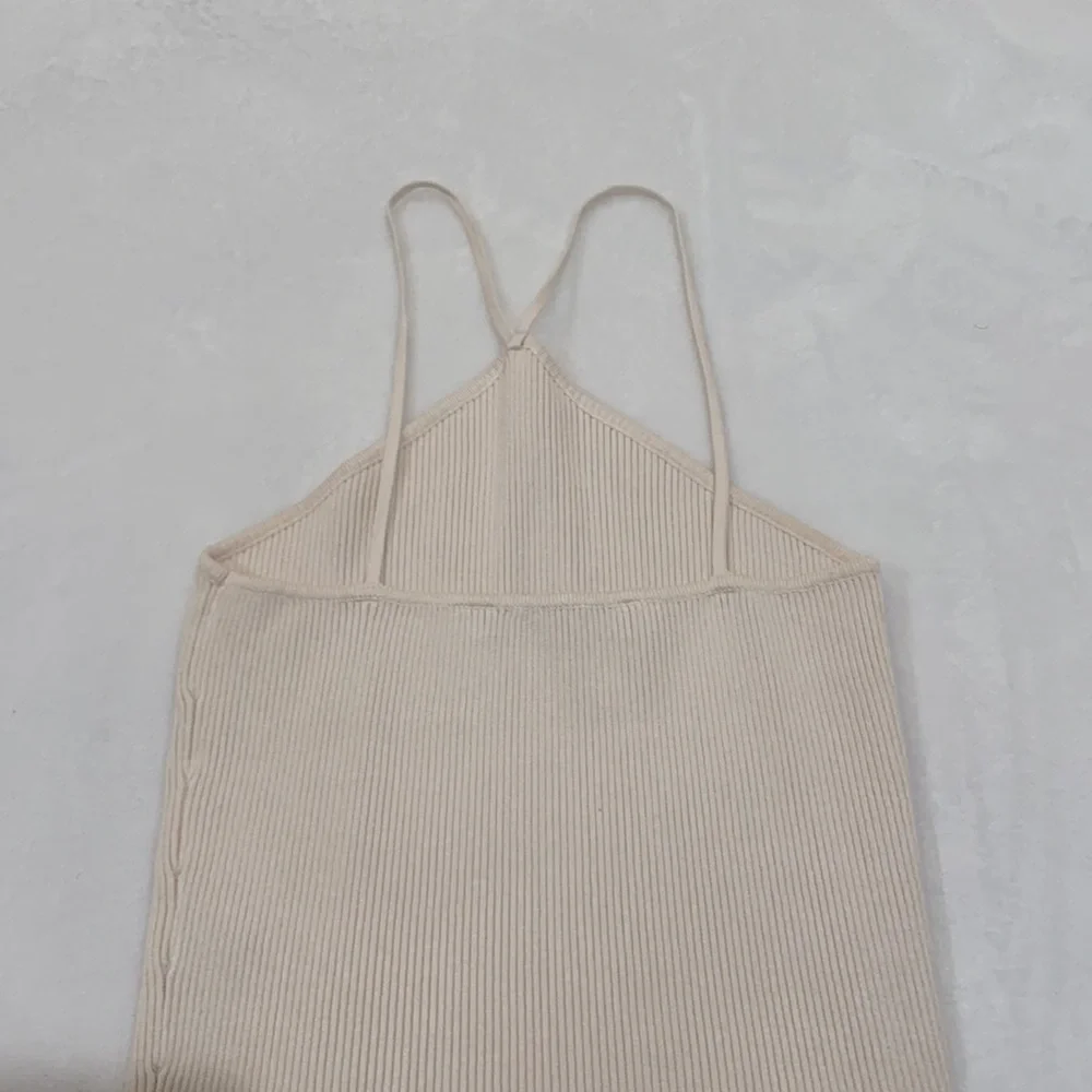 Zara - Picture 3 of 3